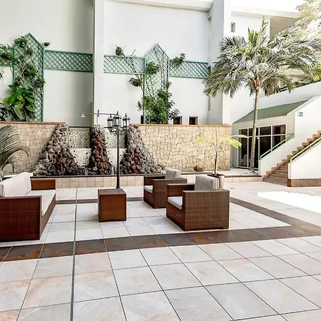 Appartement In Complex Altamira With Direct Ocean View *