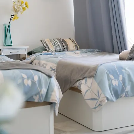 Apartamento In Complex Altamira With Direct Ocean View *